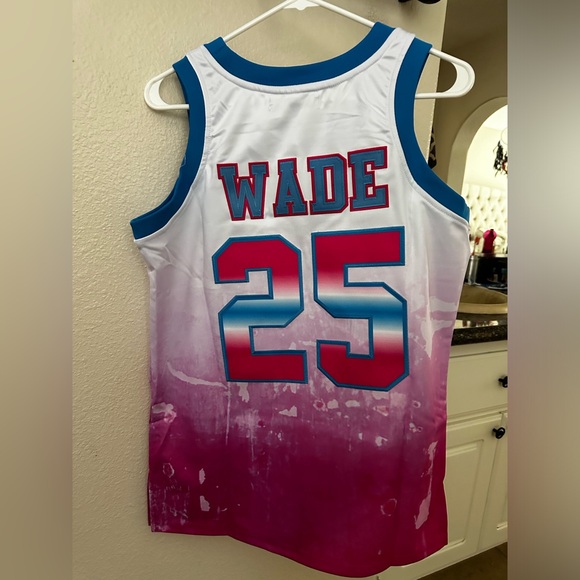 NWT Dwayne Wade Alternate Pink/White HS Jersey Size Small Headgear Classics - Picture 2 of 6